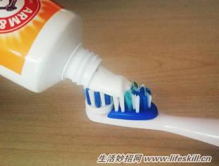 牙膏擠多怎樣裝回去？